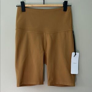 NWT Varley Let’s Move Shorts 7” Golden Brown Size XS